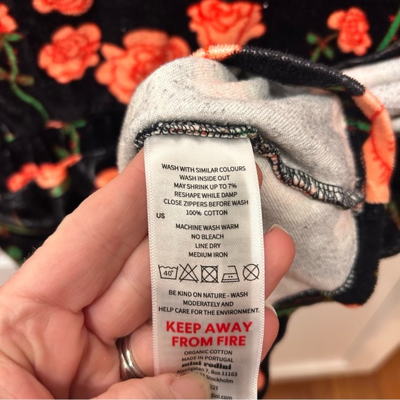 MINI RODINI ROSES VELOUR LONG SLEEVE DRESS size 3-5 - Picture 5 of 6